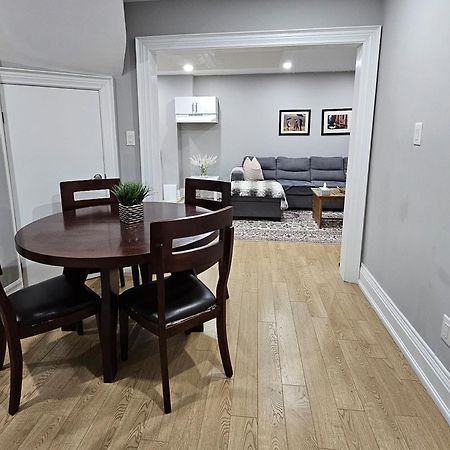 Basement Apartment In Luxury Beach House 多伦多 外观 照片